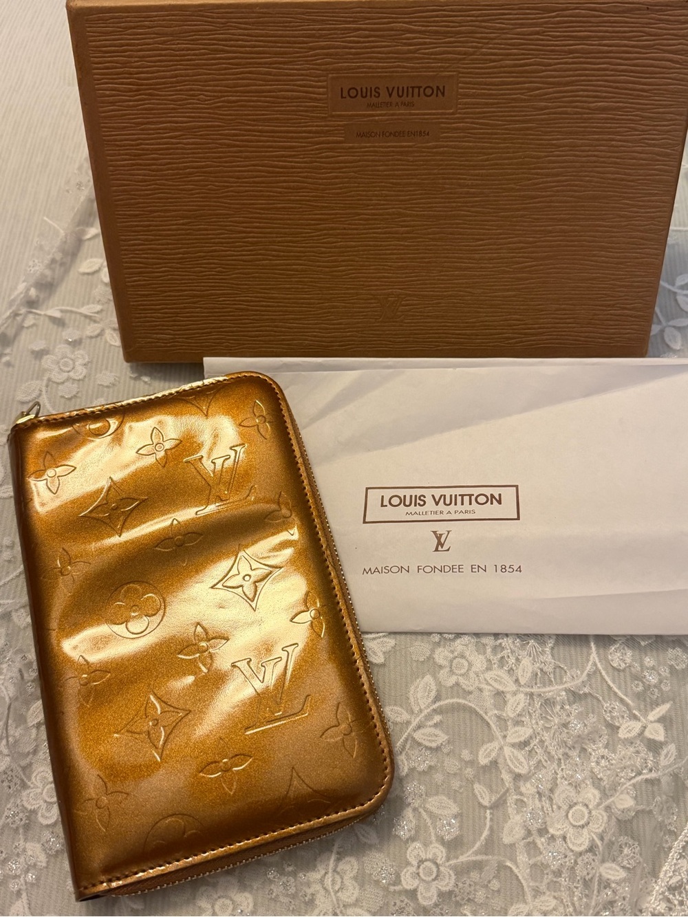 Authentic Louis Vuitton Vernis Eldridge bronze wallet